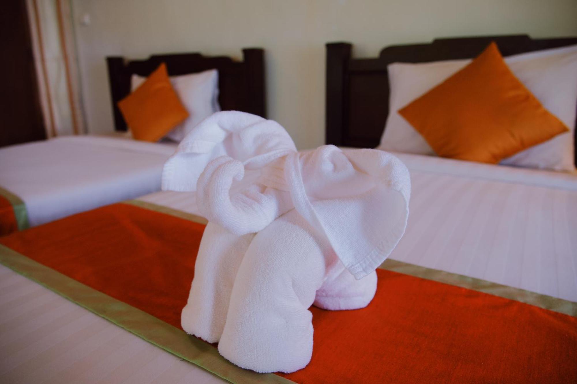 Kooncharaburi Resort - Koh Chang Exteriör bild