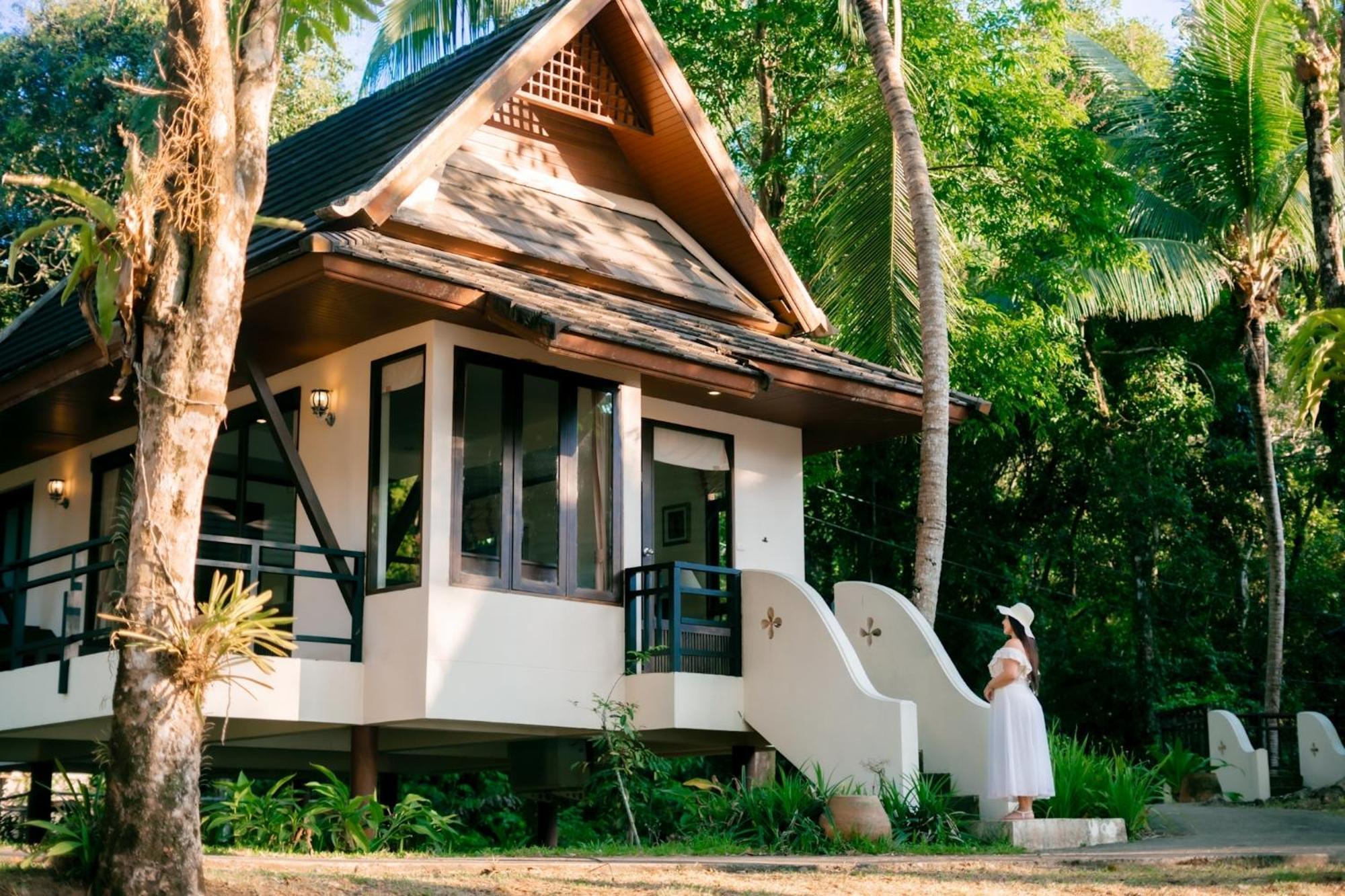 Kooncharaburi Resort - Koh Chang Exteriör bild
